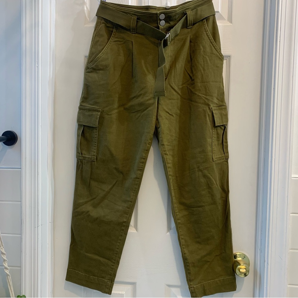 COPY - Gap High Rise Belted Cargo Khaki Pants in Moss Green Sz 8 Regular